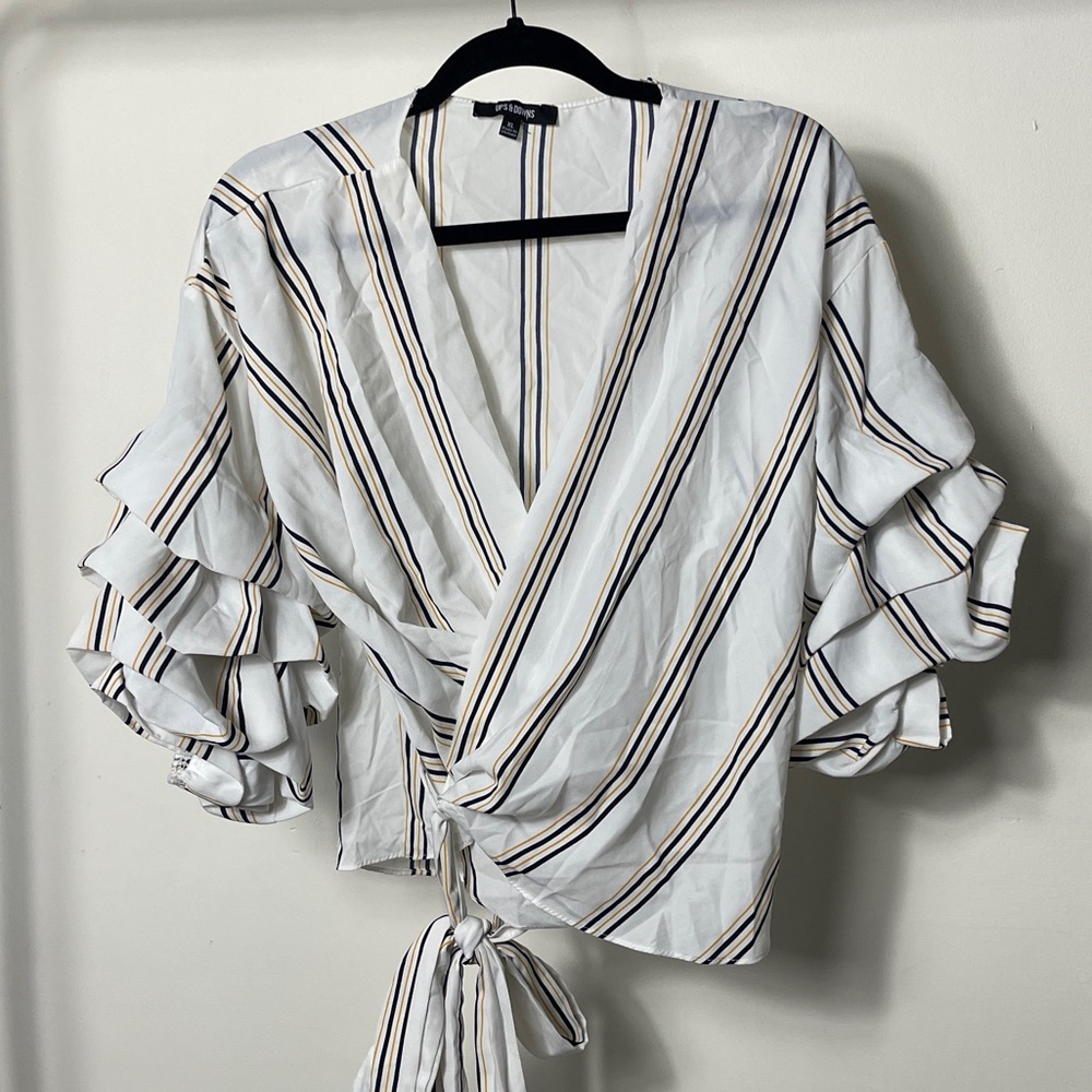 Striped Ruffle-Tiered Sleeve Wrap Top Size XL